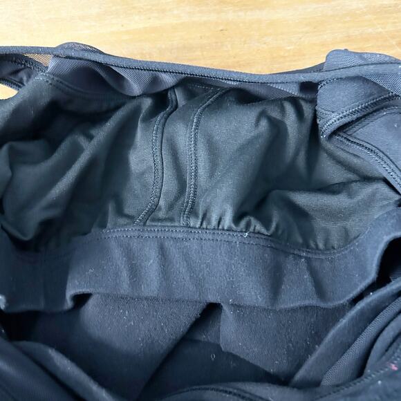 Lululemon Womens Fitness Active Gym Workout Compassion Tank Top Size 6 Black - Picture 8 of 8